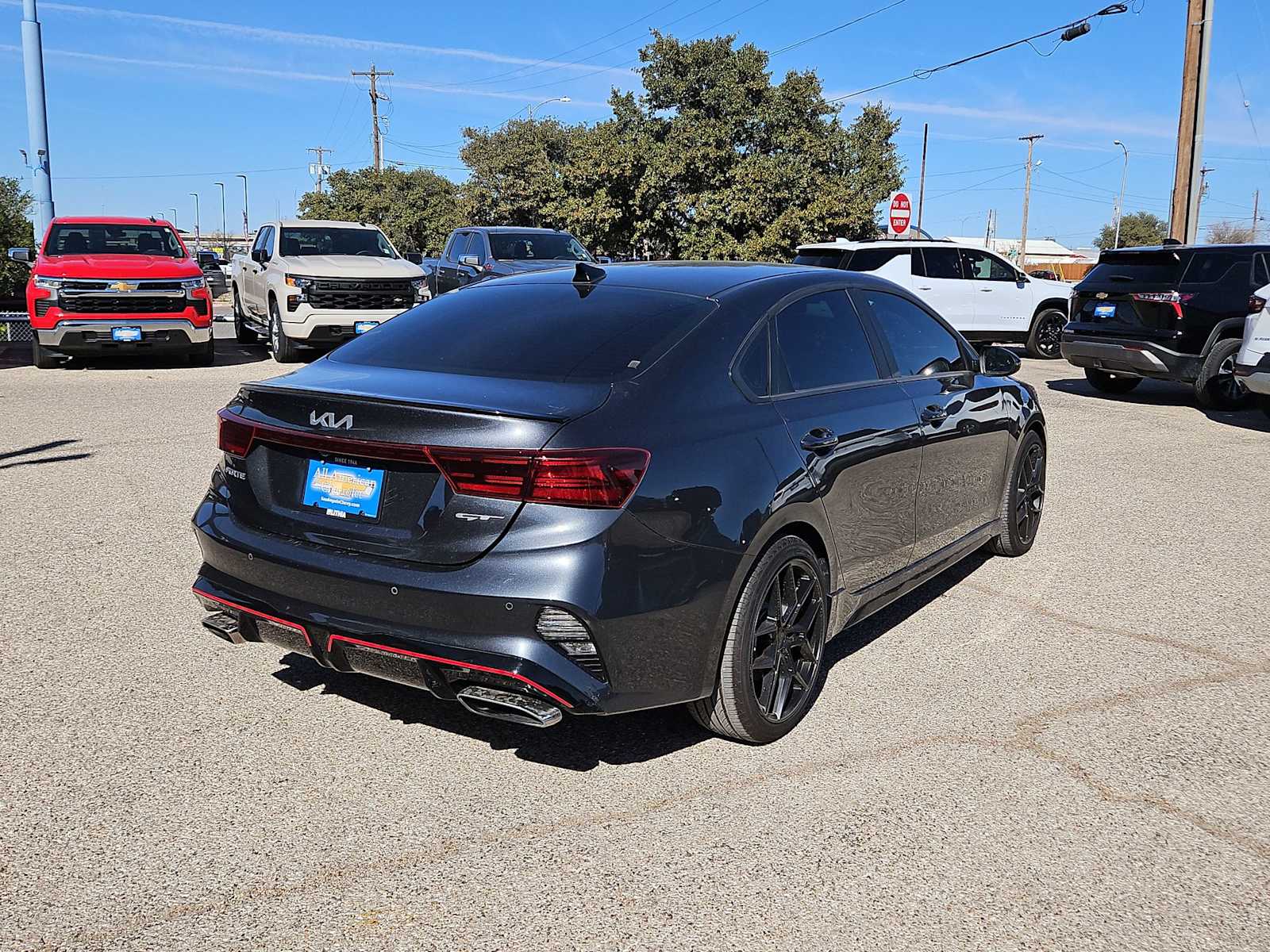 Thumbnail: 2024 Kia Forte - 8