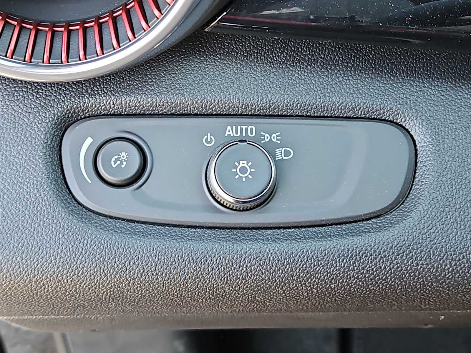 Thumbnail: 2026 Chevrolet Trax - 25