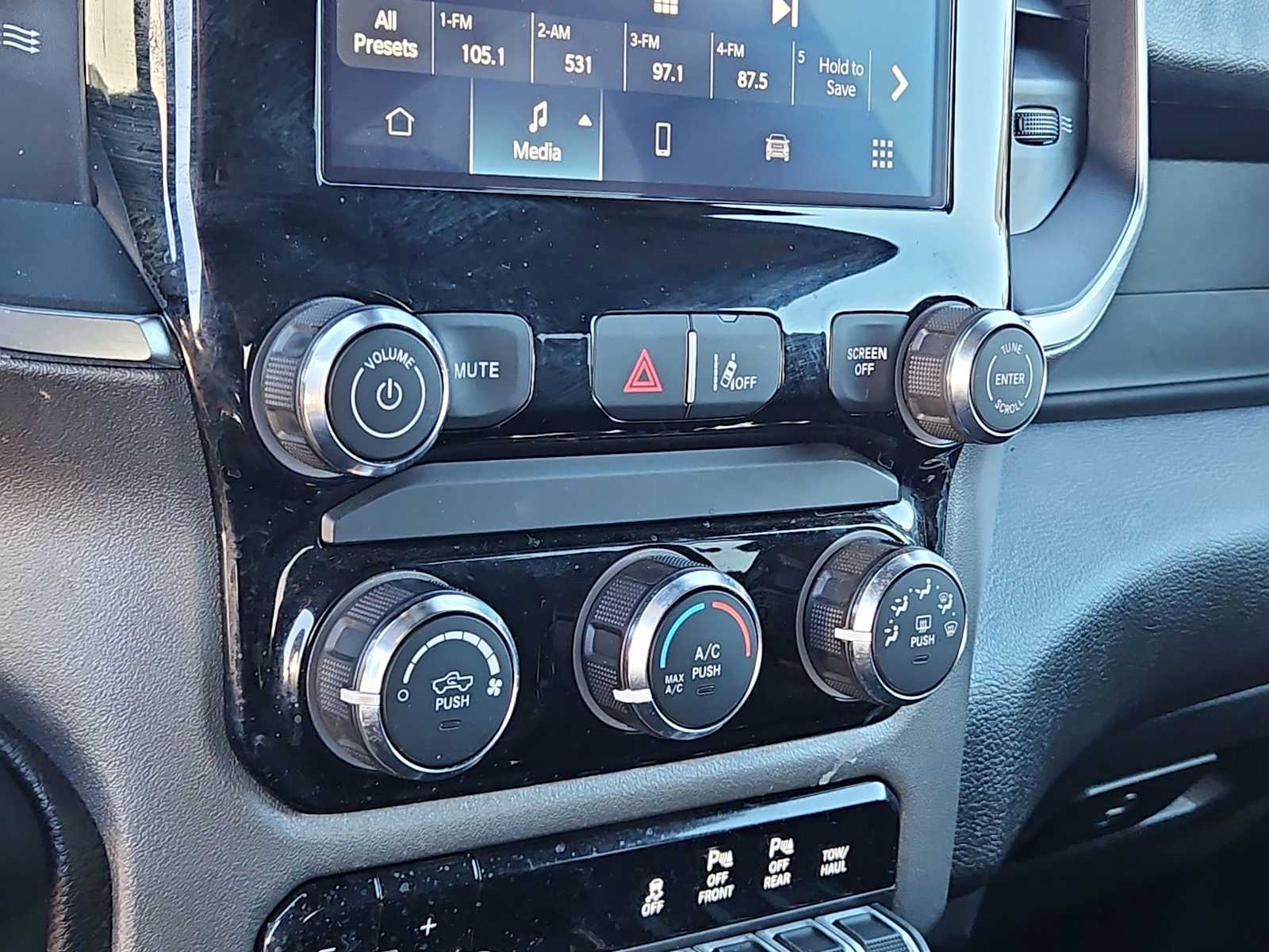 Thumbnail: 2025 RAM 1500 - 24