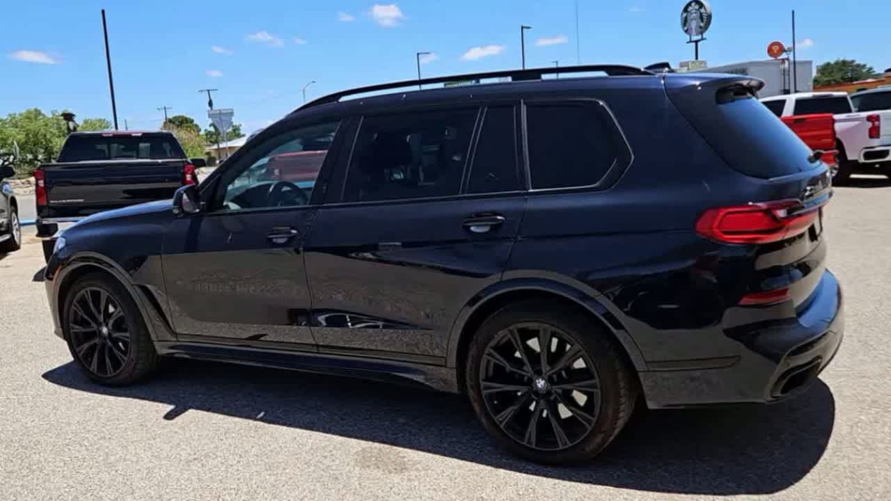 Thumbnail: 2022 BMW X7 - 5