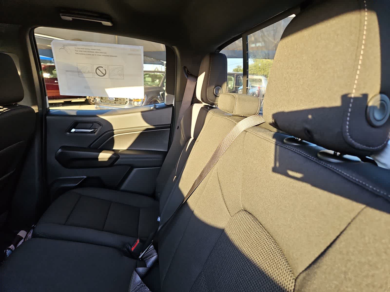 Thumbnail: 2024 Chevrolet Colorado - 19