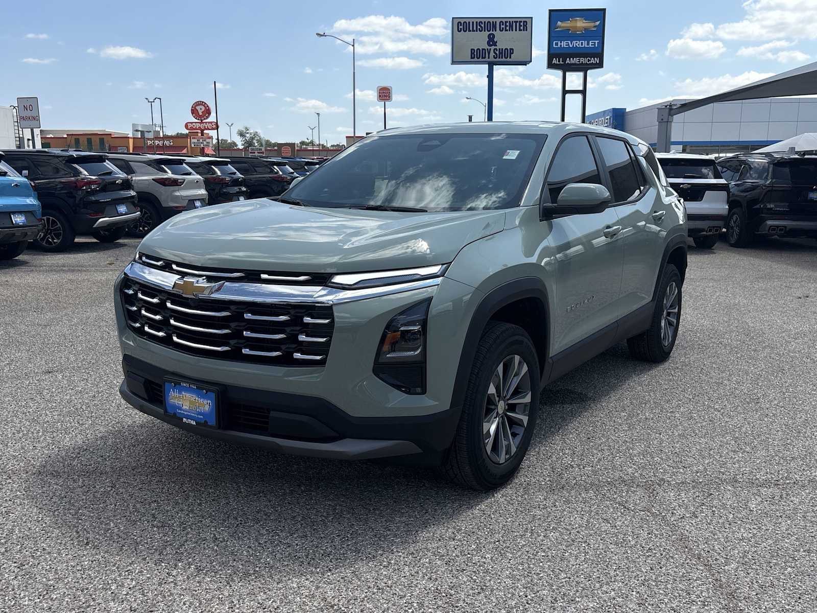 Thumbnail: 2026 Chevrolet Equinox - 4