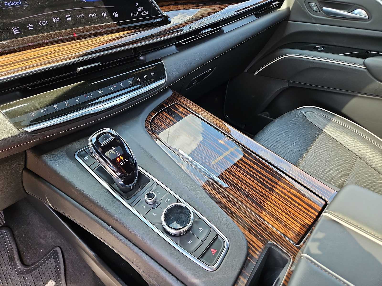 Thumbnail: 2023 Cadillac Escalade - 17
