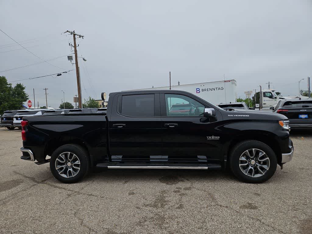 Thumbnail: 2026 Chevrolet Silverado 1500 - 9