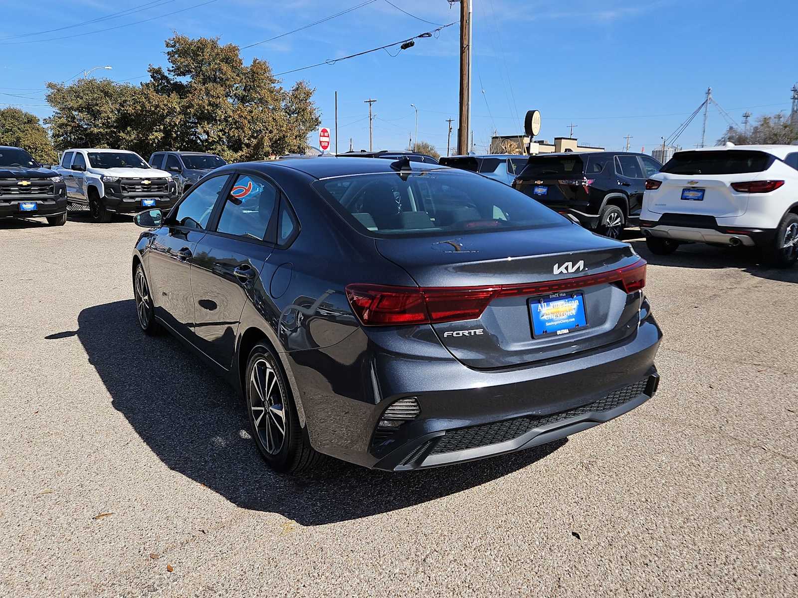 Thumbnail: 2024 Kia Forte - 6