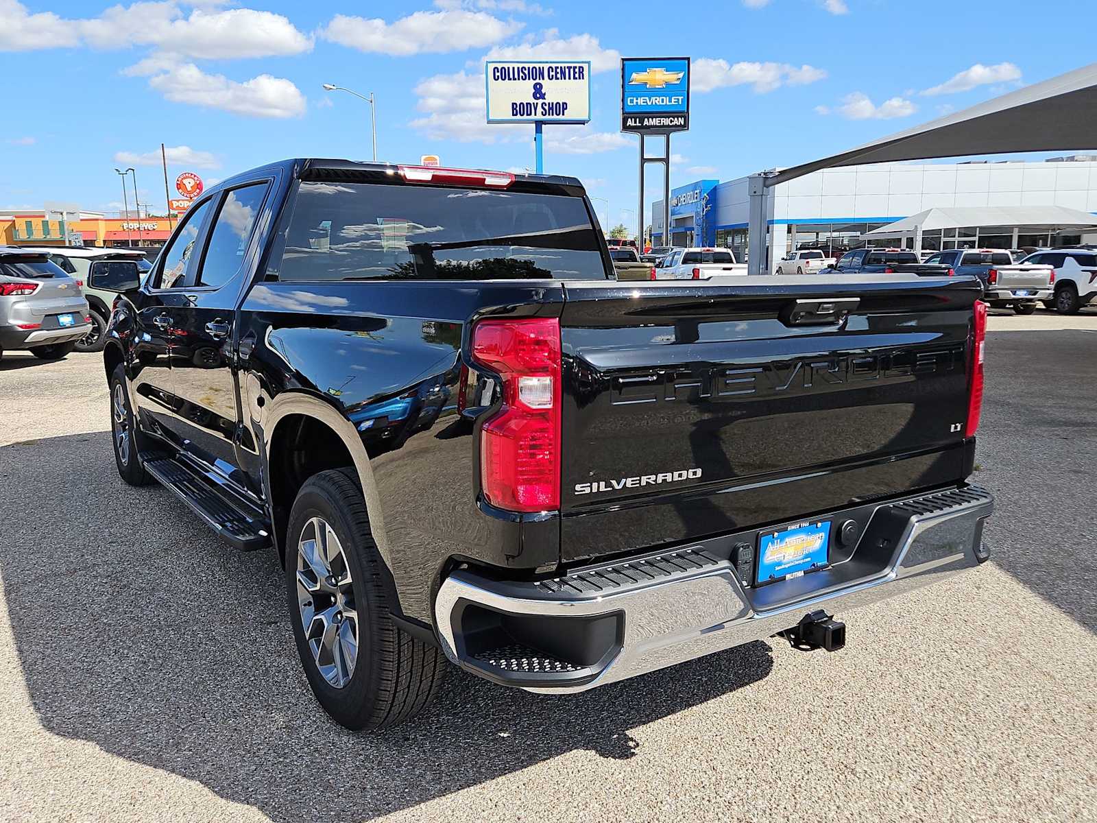 Thumbnail: 2026 Chevrolet Silverado 1500 - 12