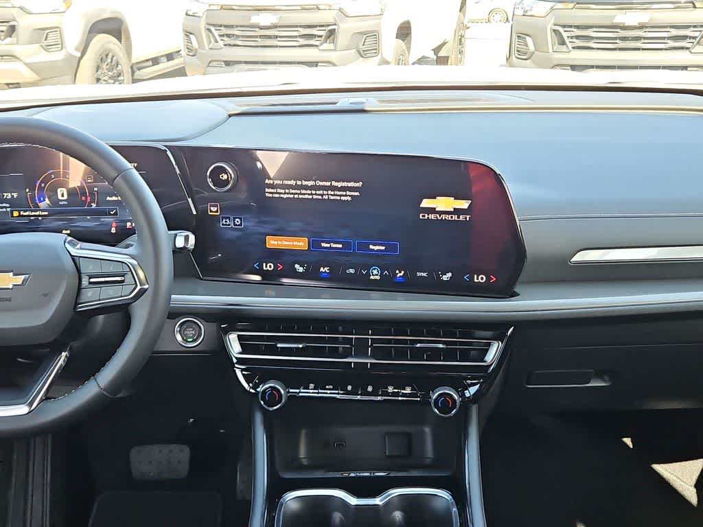 Thumbnail: 2026 Chevrolet Traverse - 14