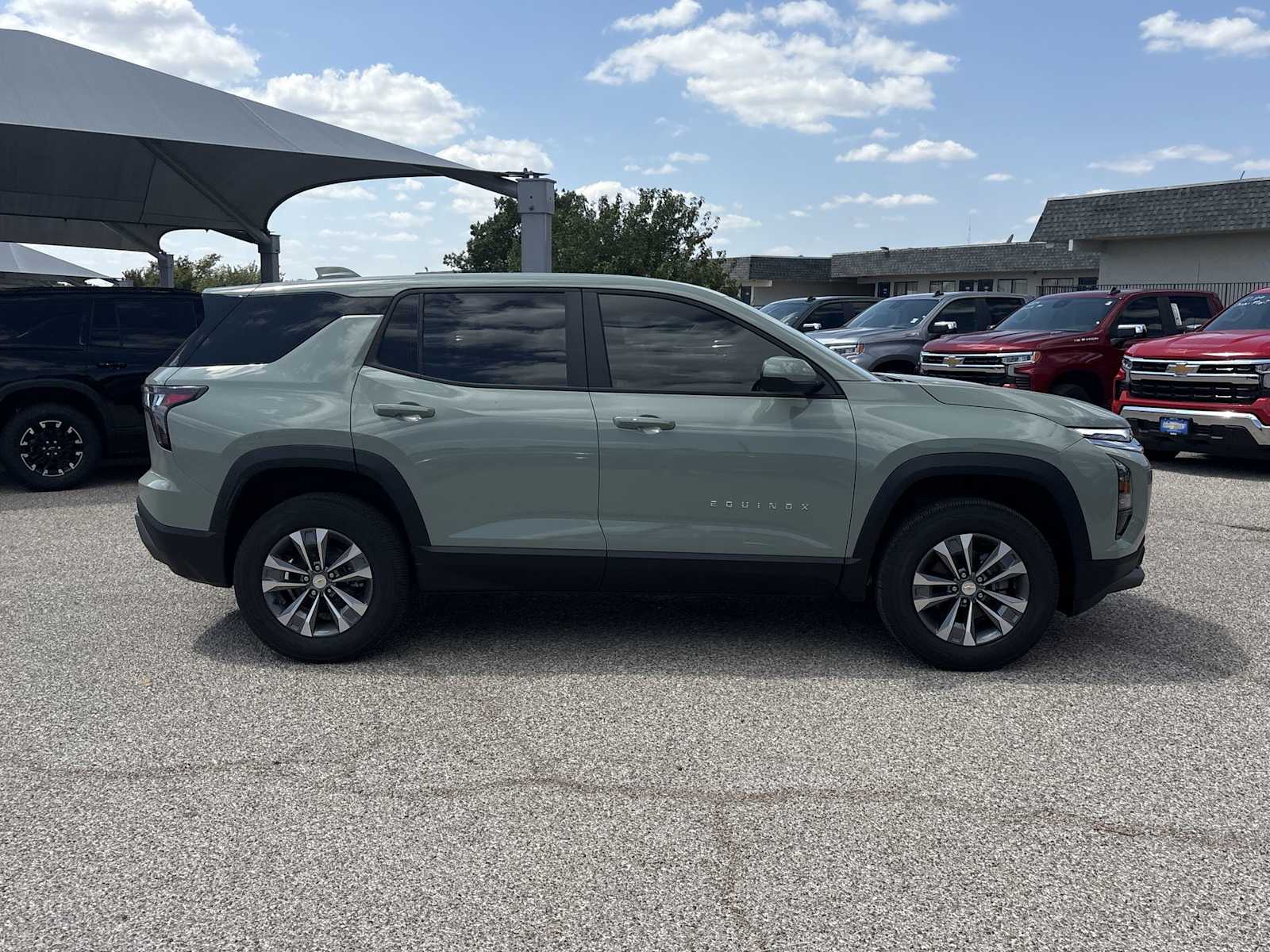 Thumbnail: 2026 Chevrolet Equinox - 9