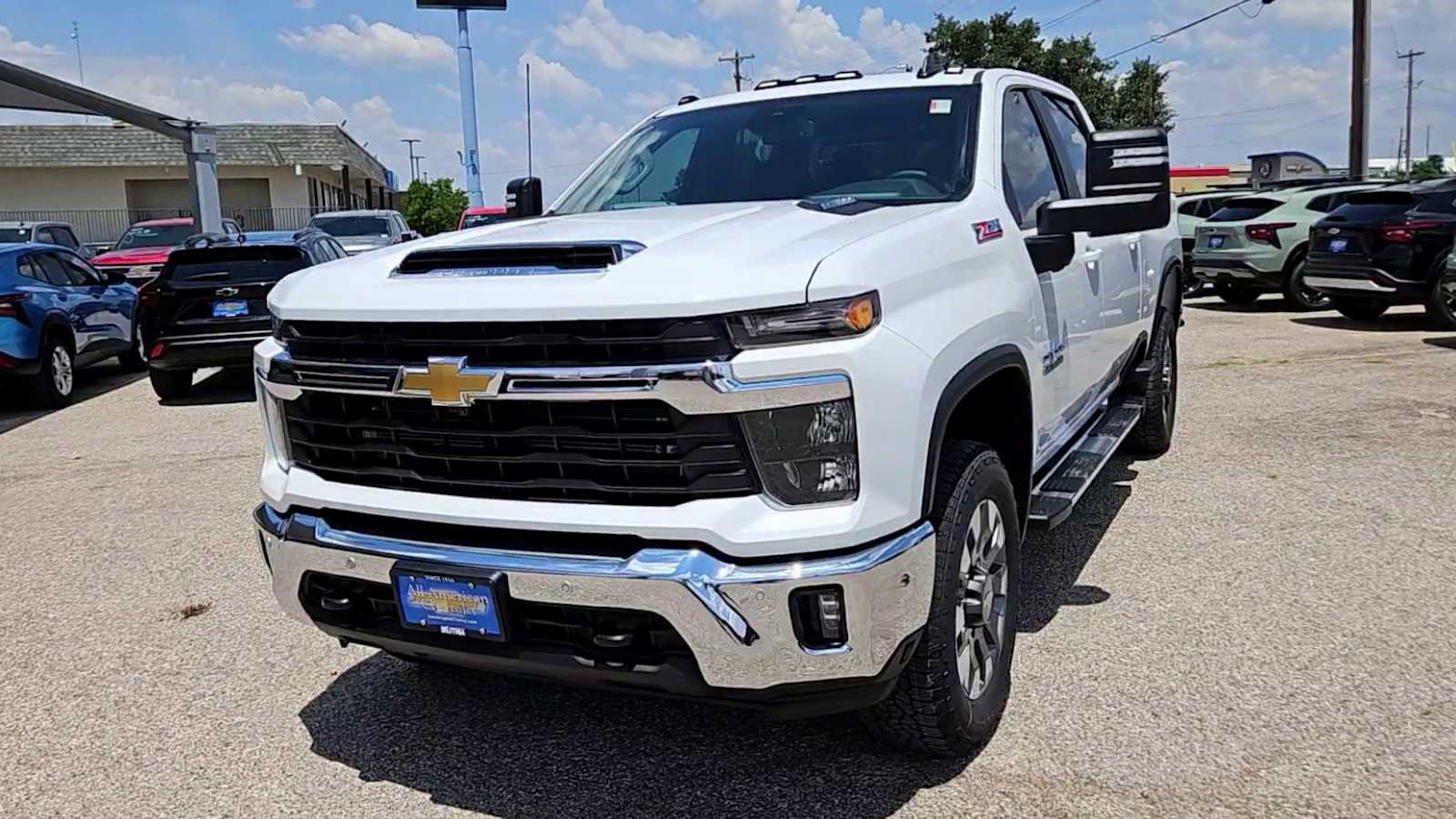 Thumbnail: 2025 Chevrolet Silverado 2500 - 3