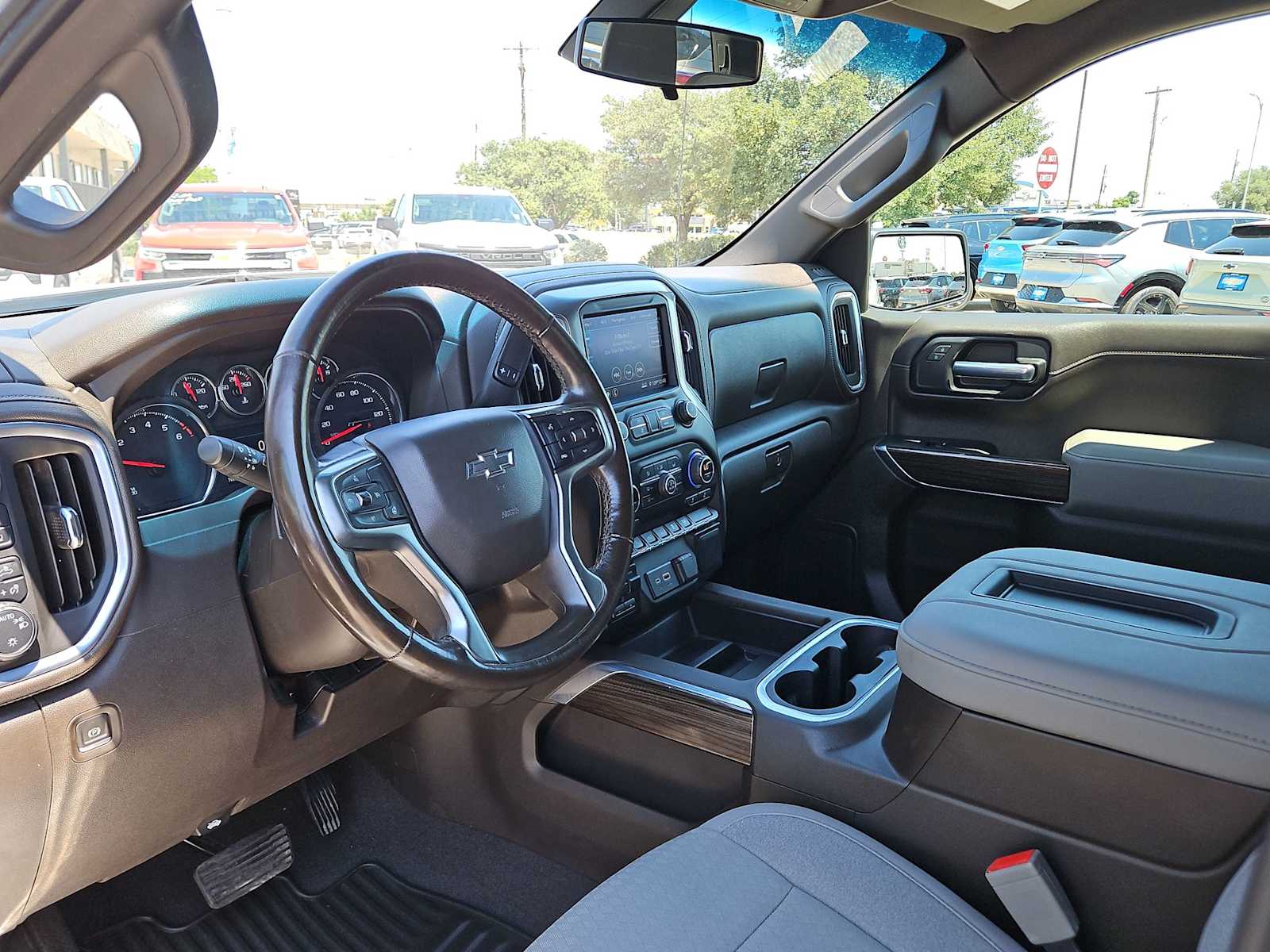Thumbnail: 2021 Chevrolet Silverado 1500 - 2