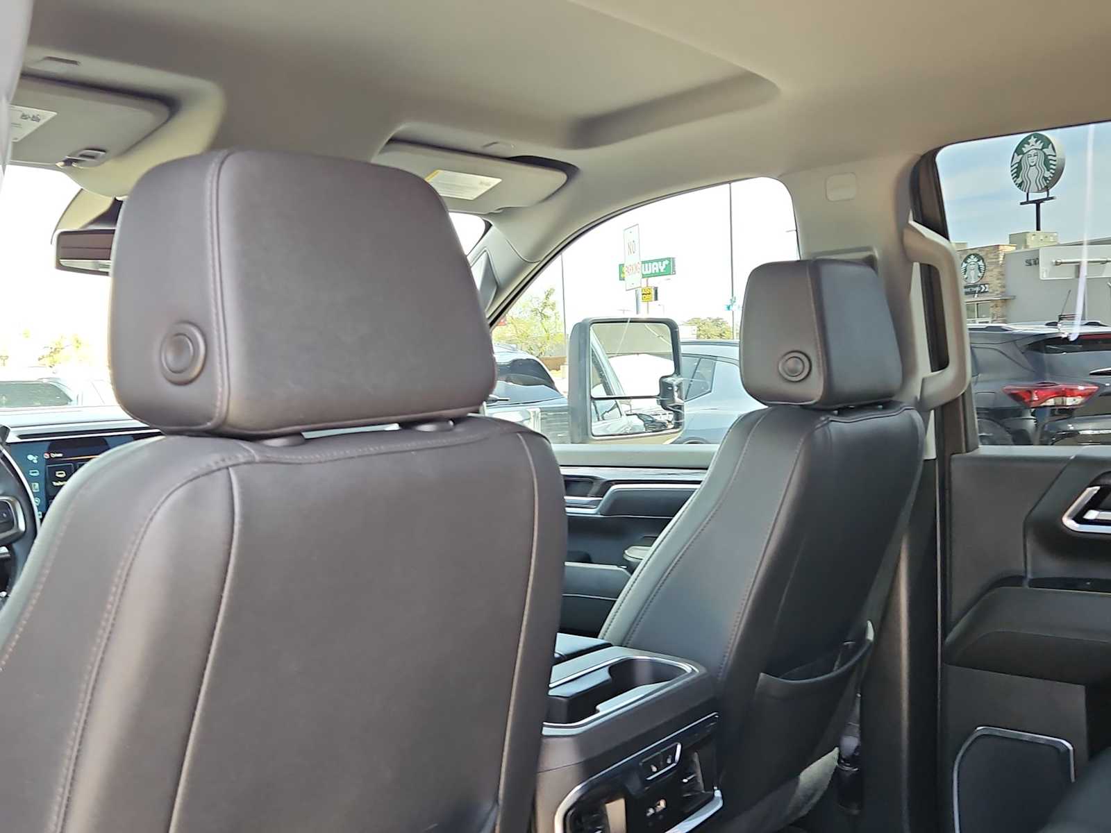 Thumbnail: 2024 Chevrolet Silverado 3500 - 16