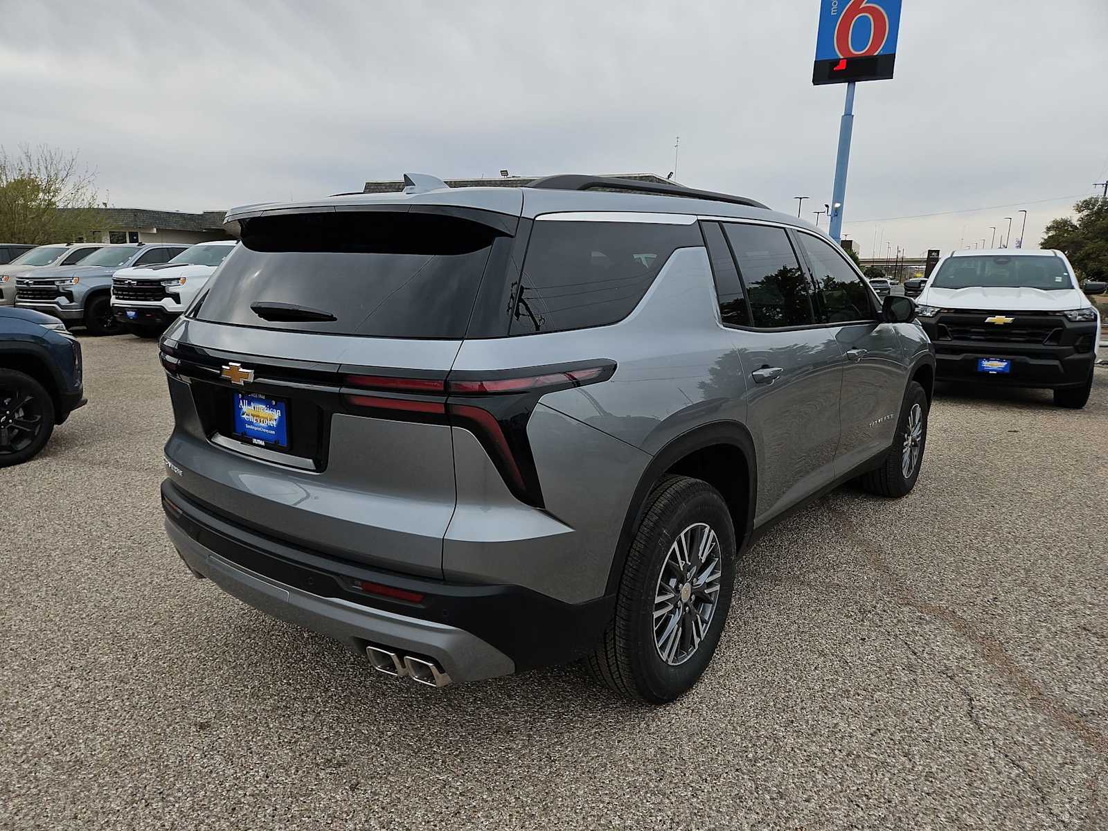 Thumbnail: 2026 Chevrolet Traverse - 8