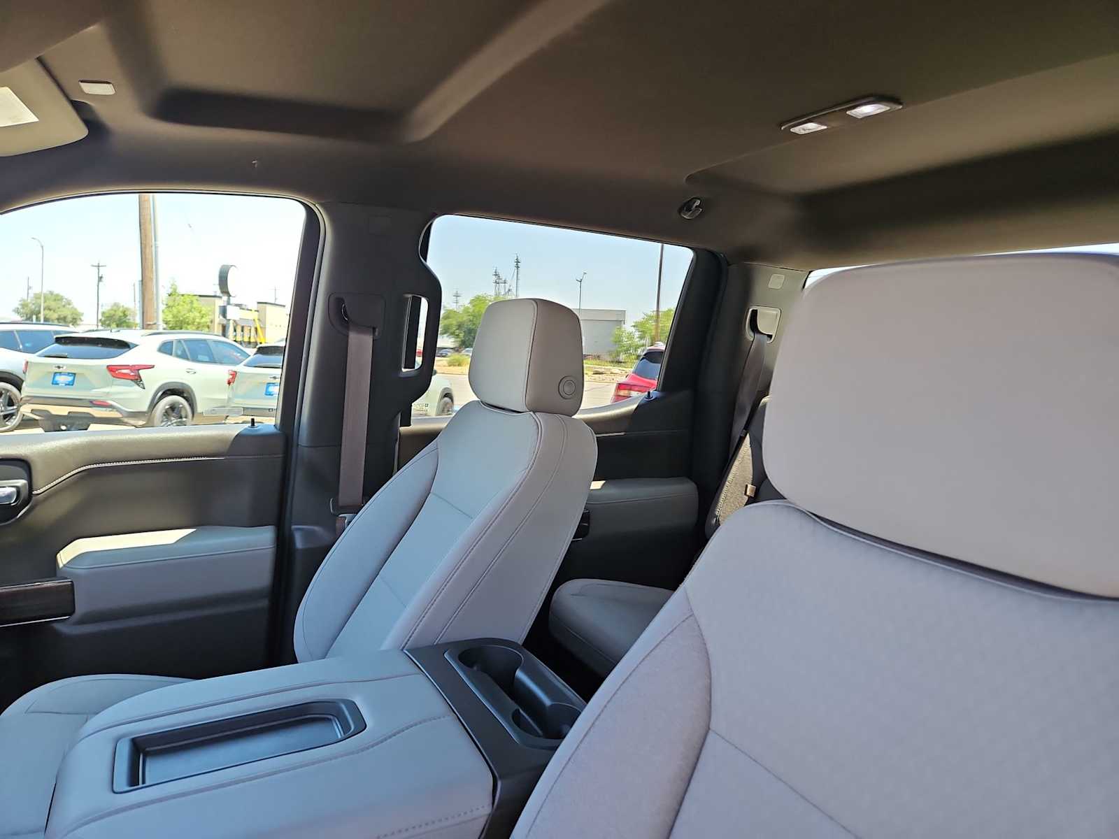 Thumbnail: 2021 Chevrolet Silverado 1500 - 14