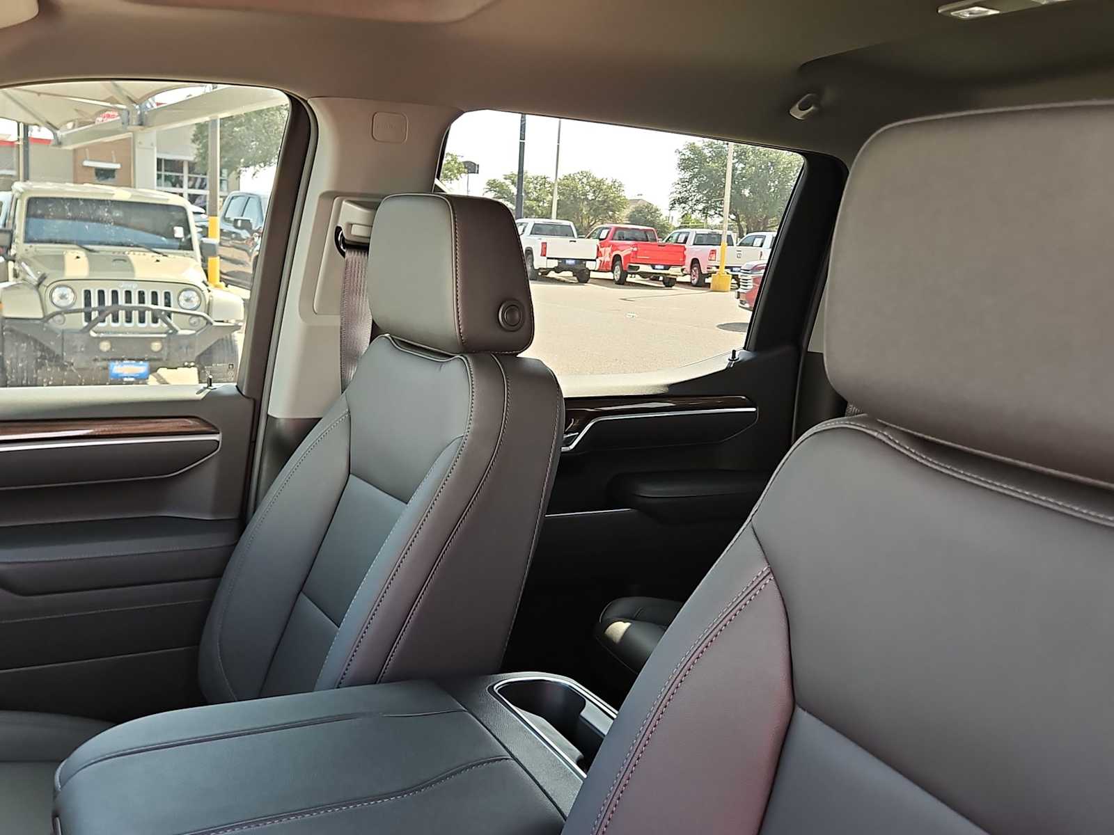 Thumbnail: 2026 Chevrolet Silverado 1500 - 19