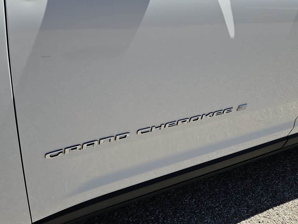 Thumbnail: 2024 Jeep Grand Cherokee - 11