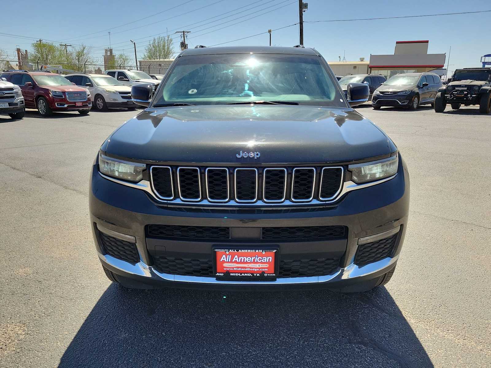 Thumbnail: 2023 Jeep Grand Cherokee - 14