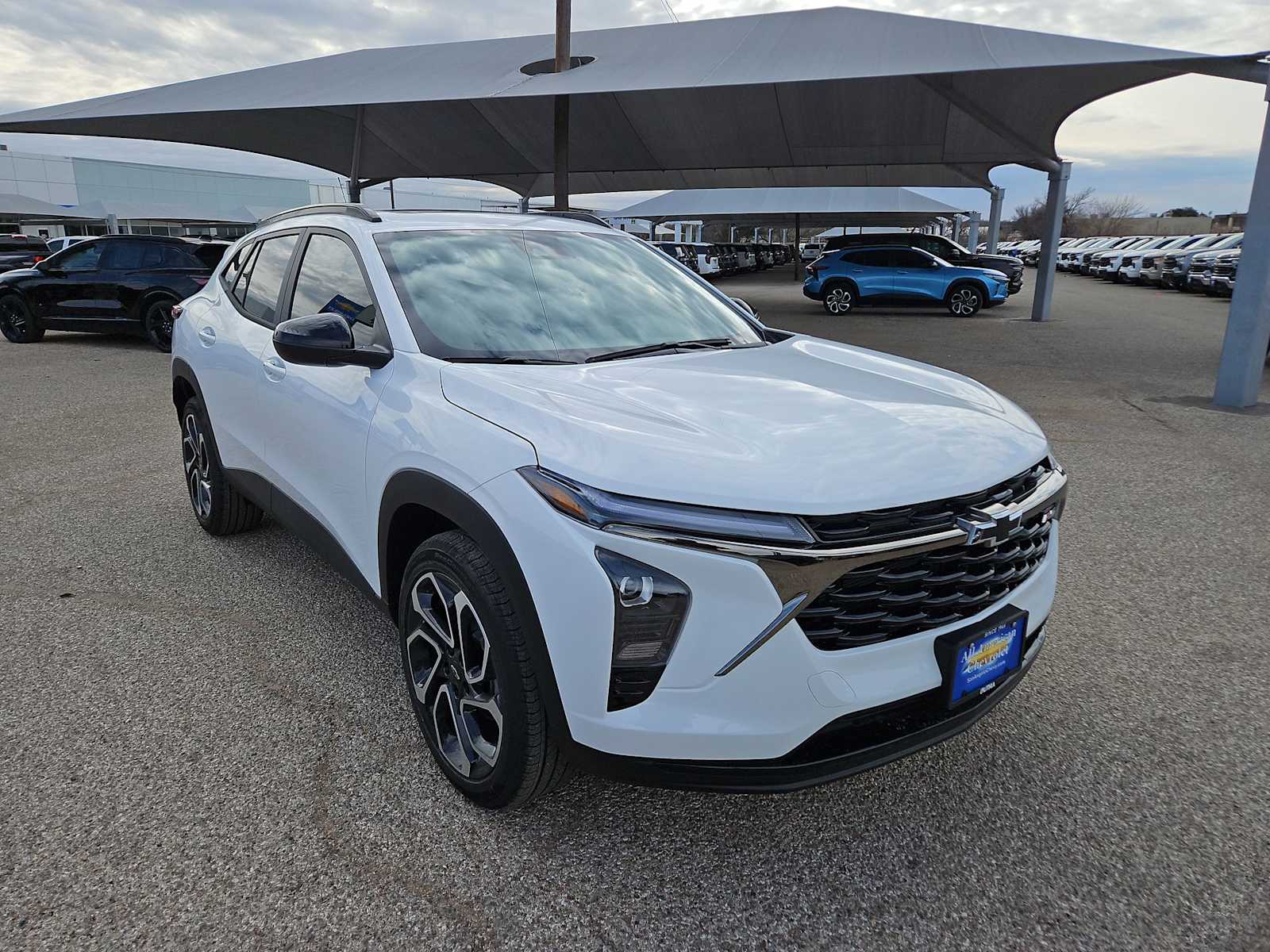 Thumbnail: 2026 Chevrolet Trax - 2