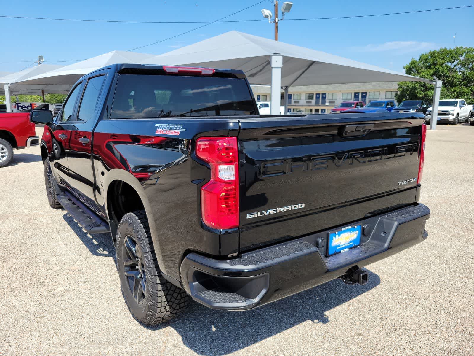 Thumbnail: 2023 Chevrolet Silverado 1500 - 4