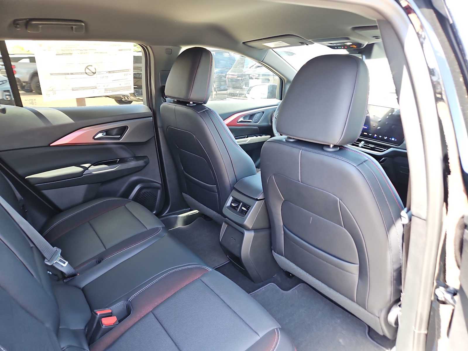 Thumbnail: 2025 Chevrolet Equinox - 20