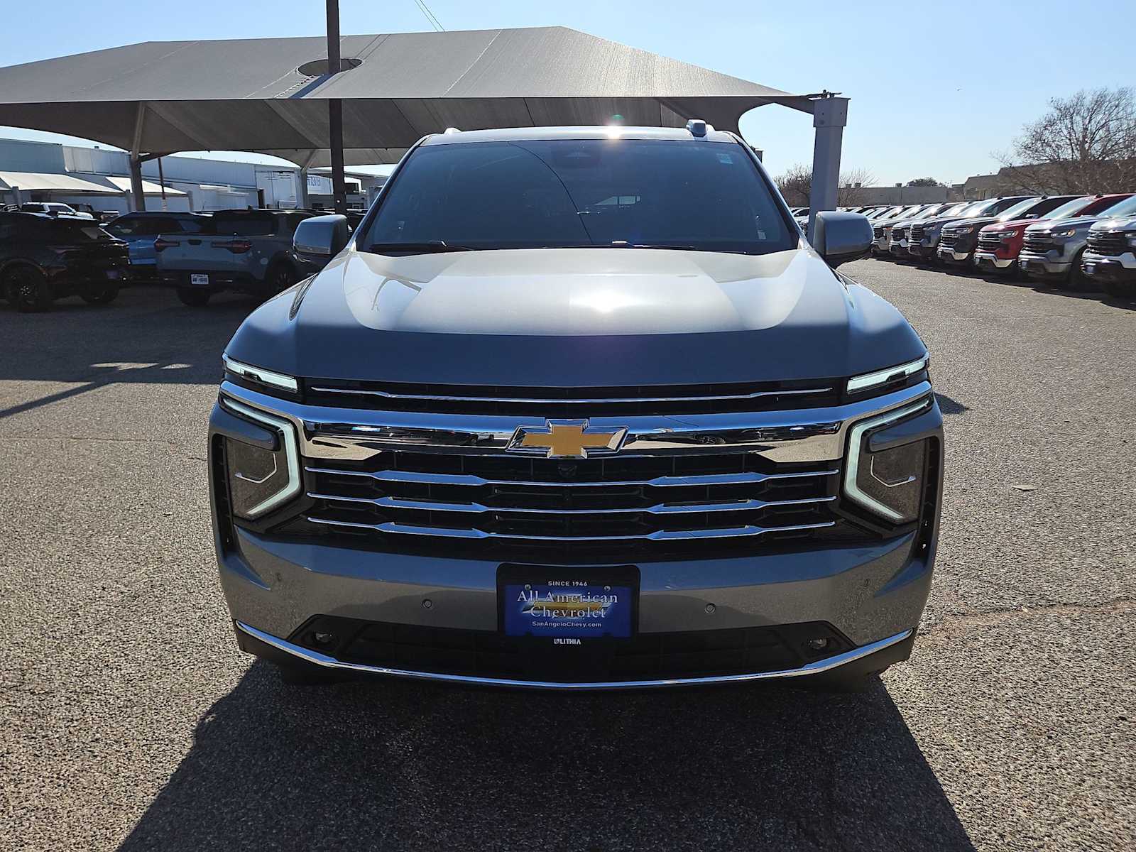 Thumbnail: 2026 Chevrolet Suburban - 3