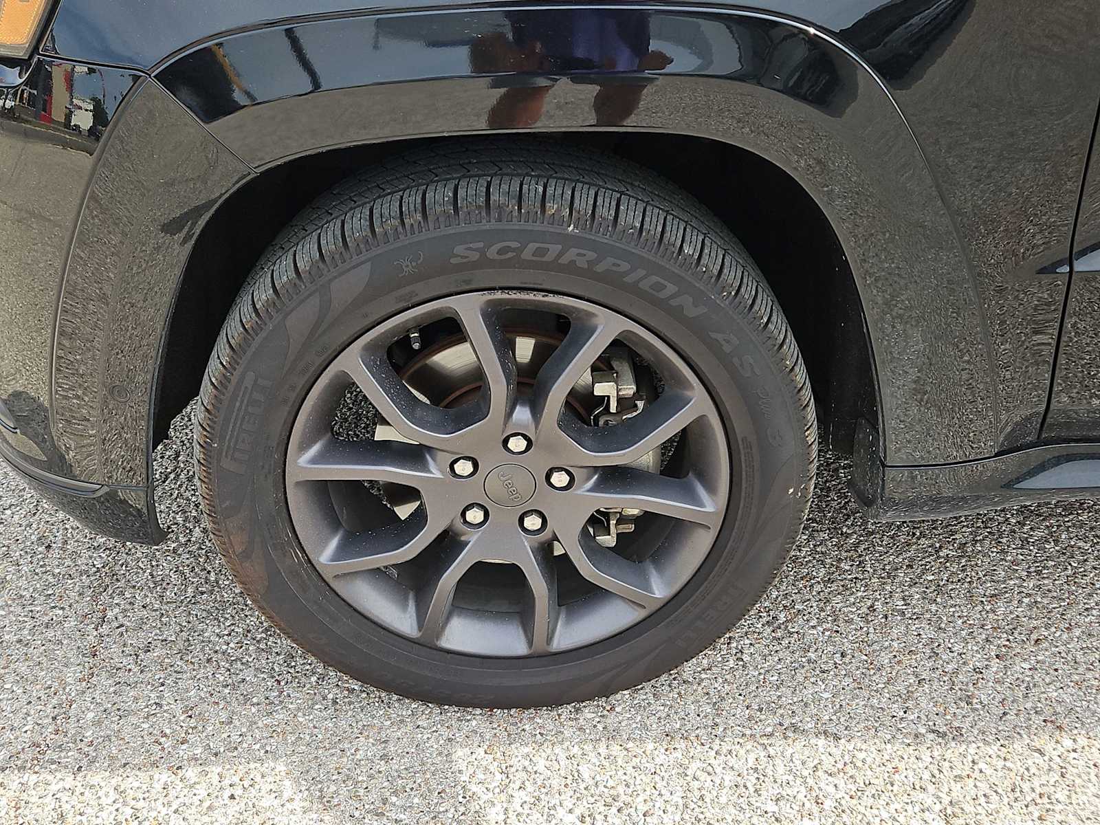 Thumbnail: 2021 Jeep Grand Cherokee - 16