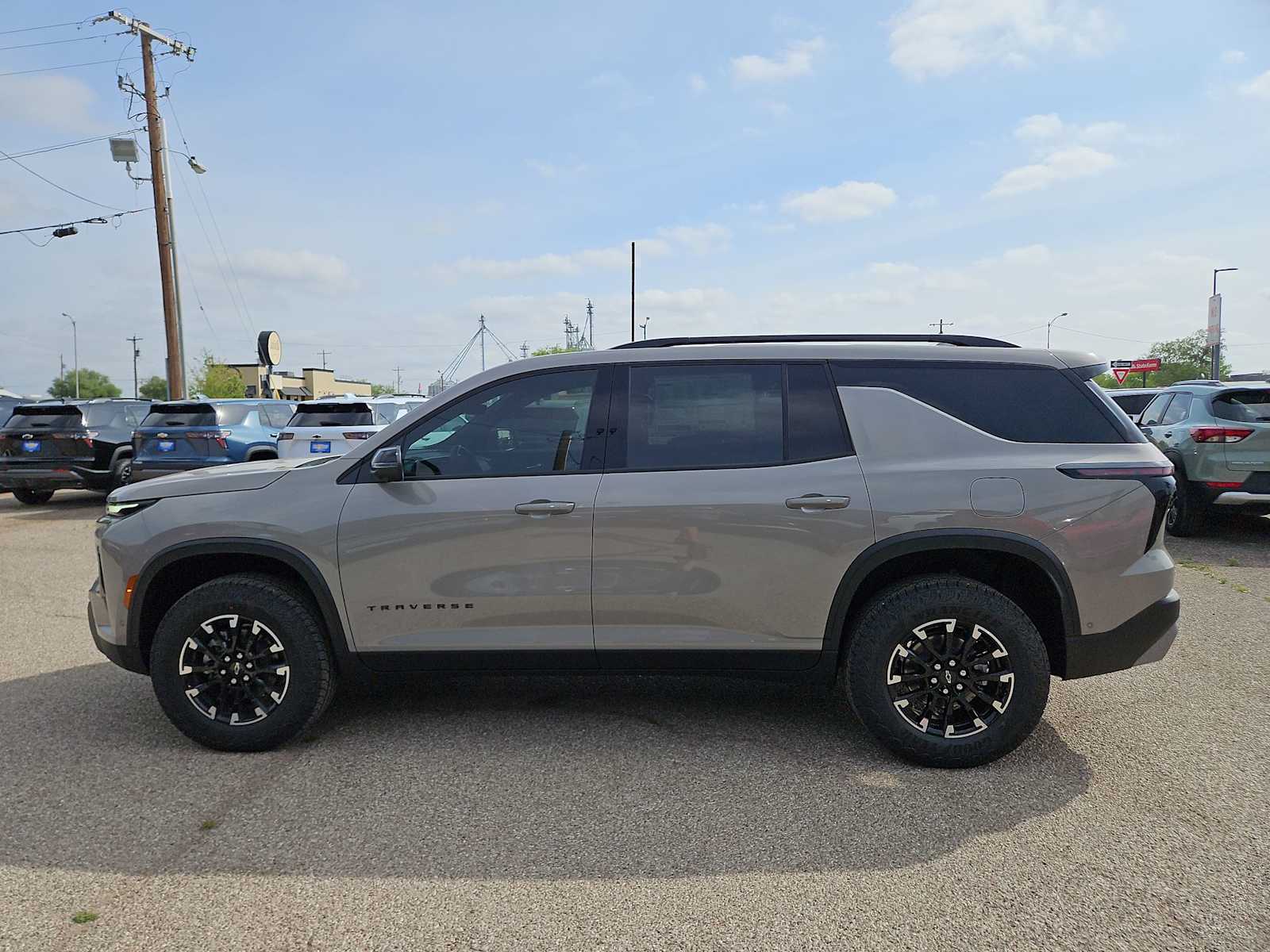 Thumbnail: 2026 Chevrolet Traverse - 5