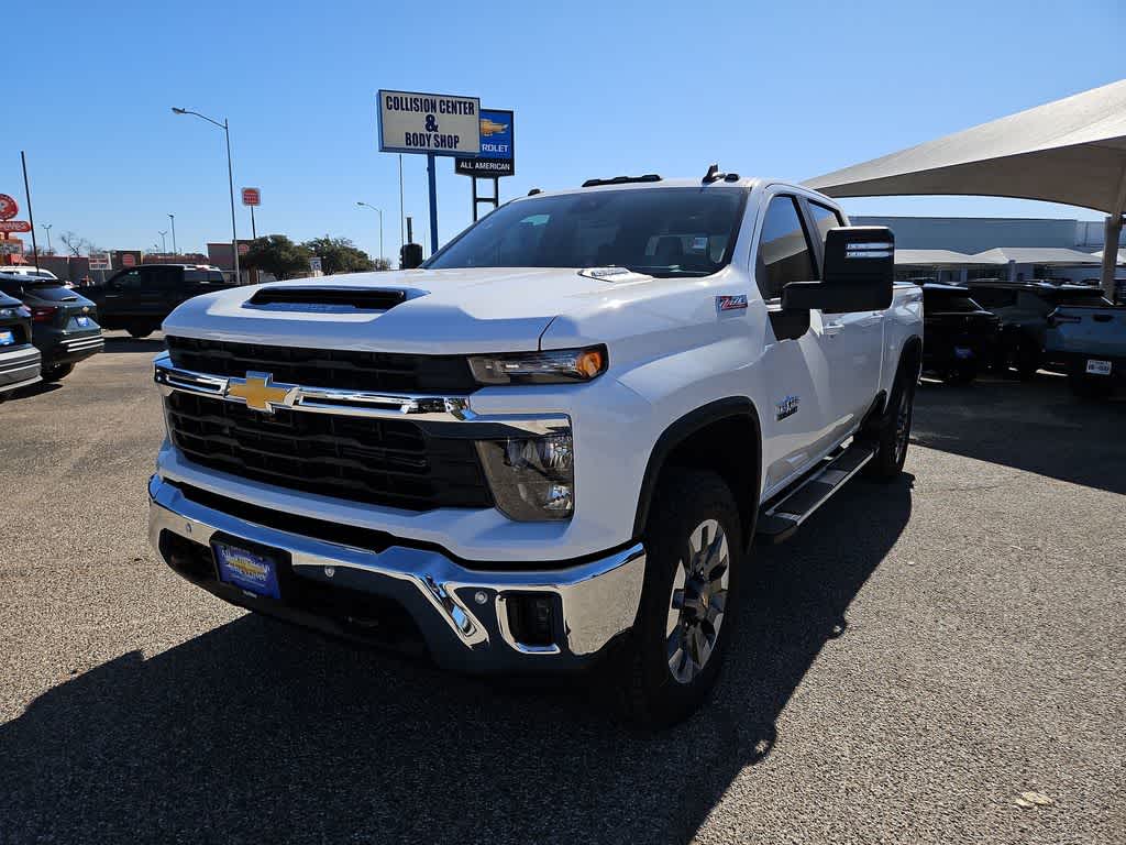 Thumbnail: 2026 Chevrolet Silverado 2500 - 4