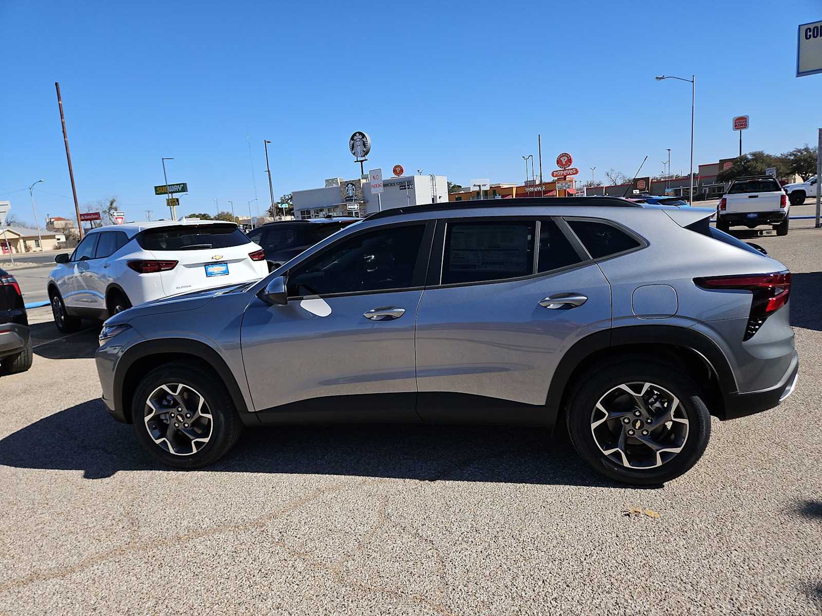 Thumbnail: 2026 Chevrolet Trax - 5