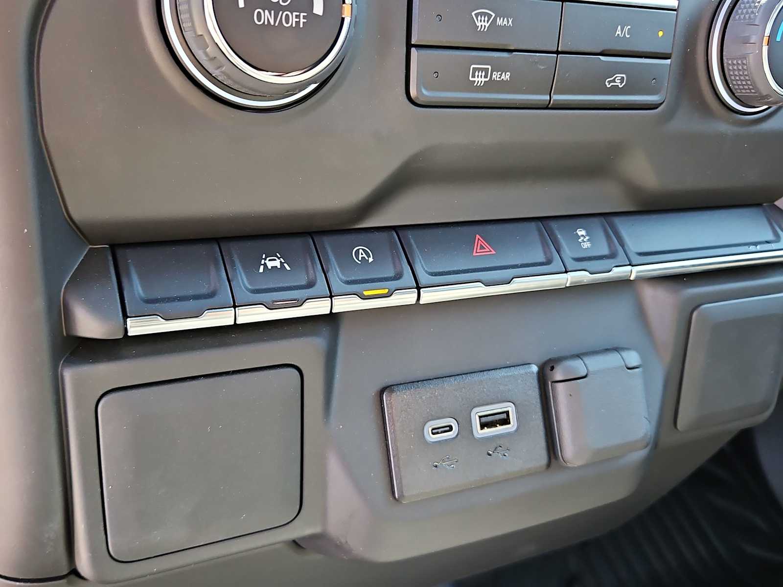 Thumbnail: 2025 Chevrolet Silverado 1500 - 14