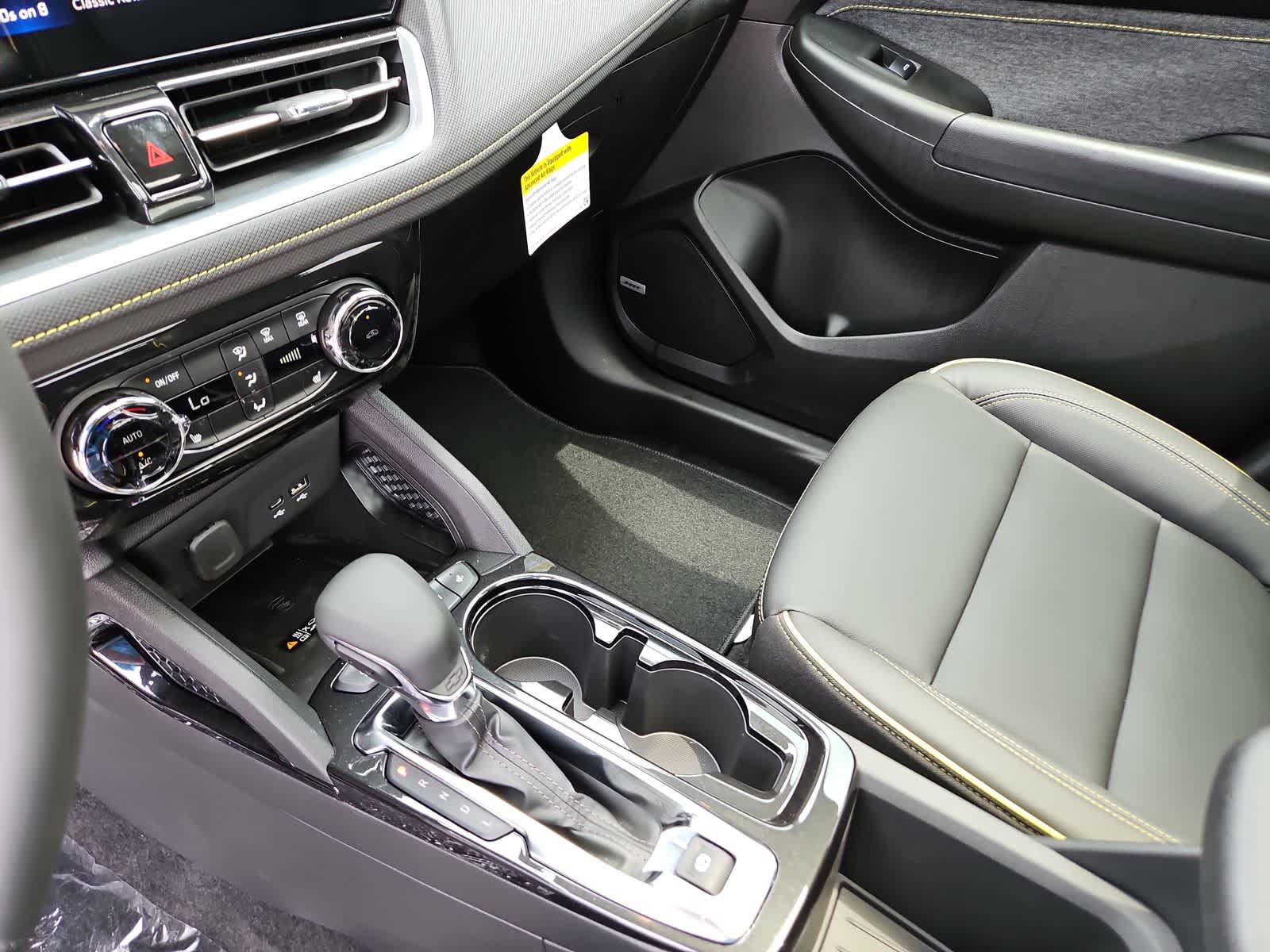 Thumbnail: 2024 Chevrolet TrailBlazer - 25