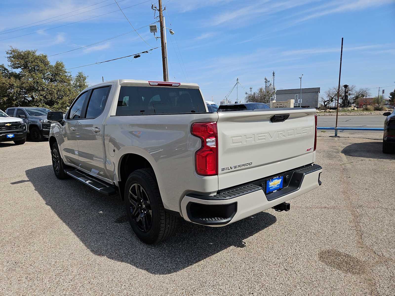 Thumbnail: 2026 Chevrolet Silverado 1500 - 6