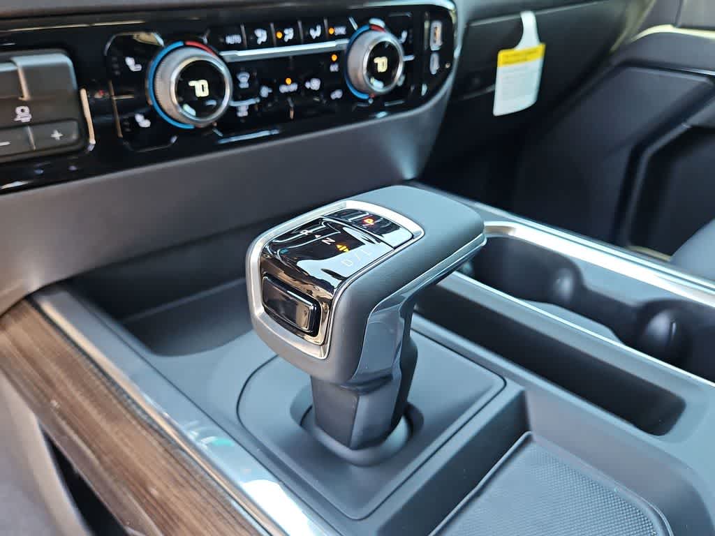 Thumbnail: 2026 Chevrolet Silverado 1500 - 21