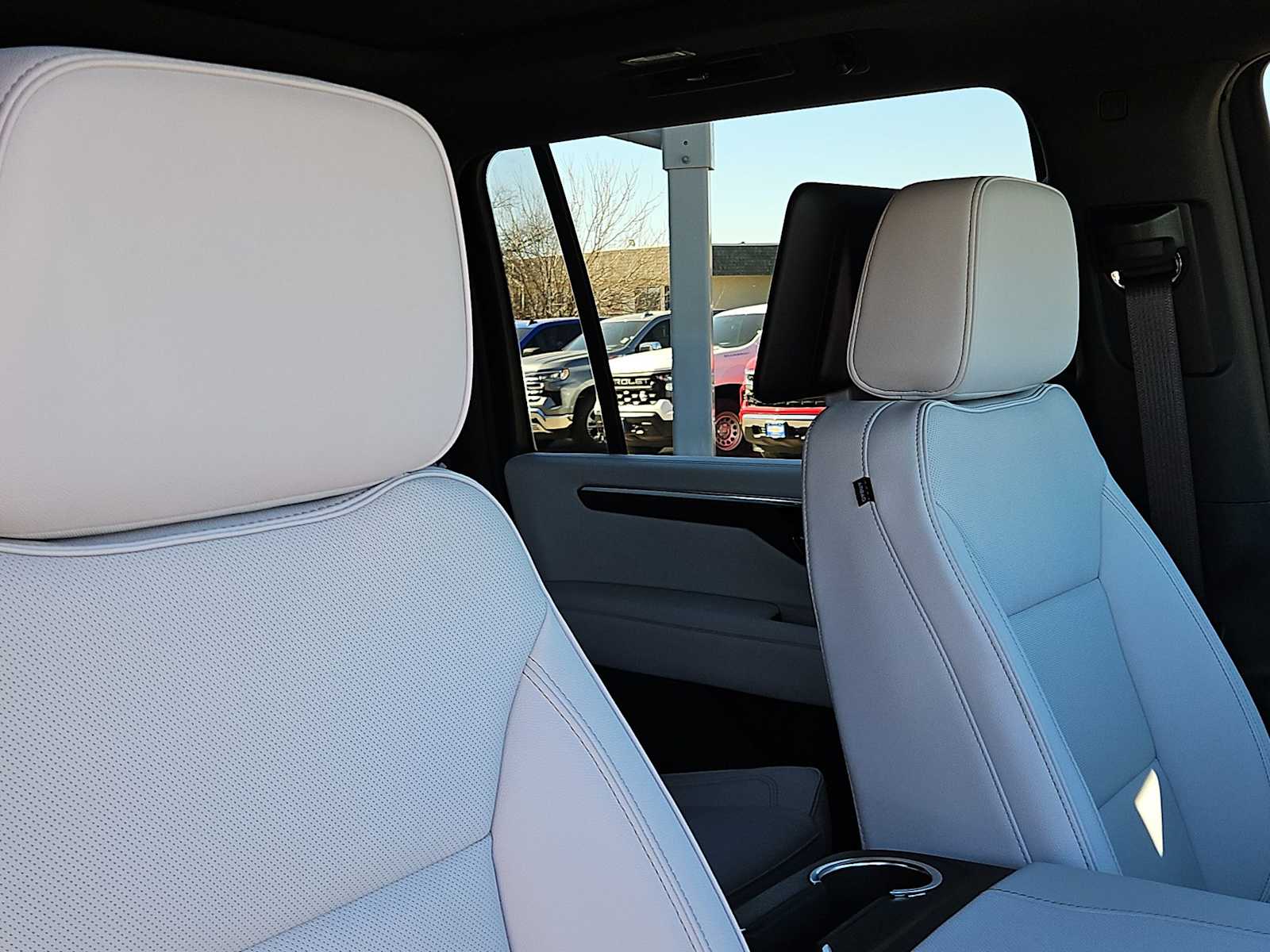 Thumbnail: 2026 Chevrolet Suburban - 18