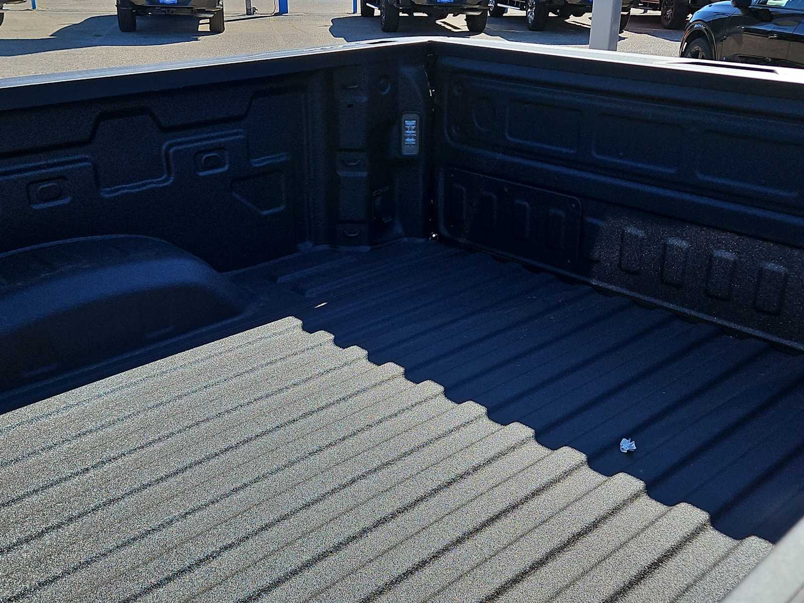 Thumbnail: 2026 Chevrolet Silverado 2500 - 23