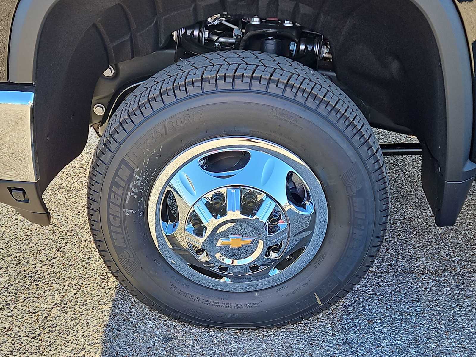 Thumbnail: 2026 Chevrolet Silverado 3500 - 12