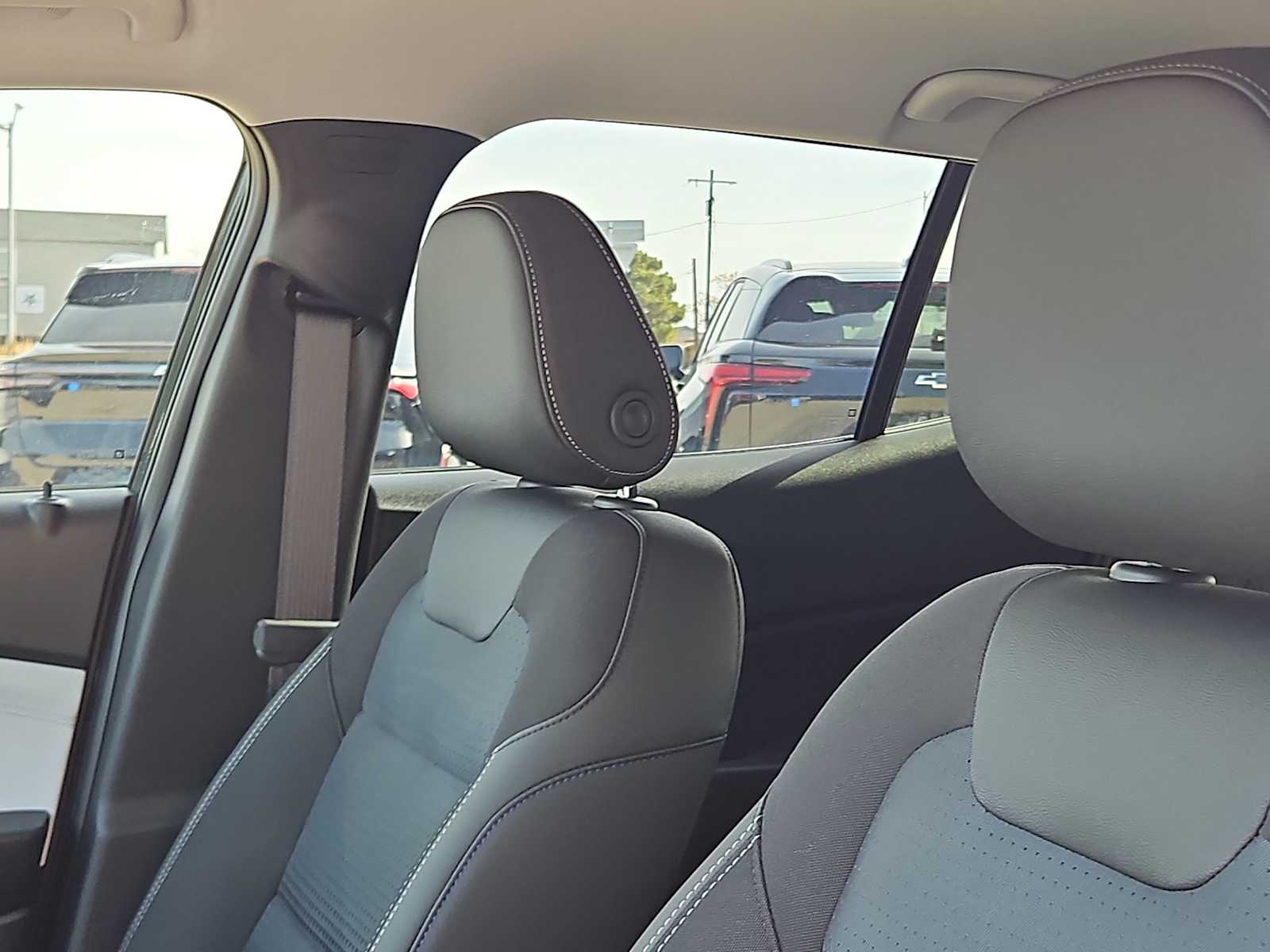 Thumbnail: 2026 Chevrolet Trax - 15