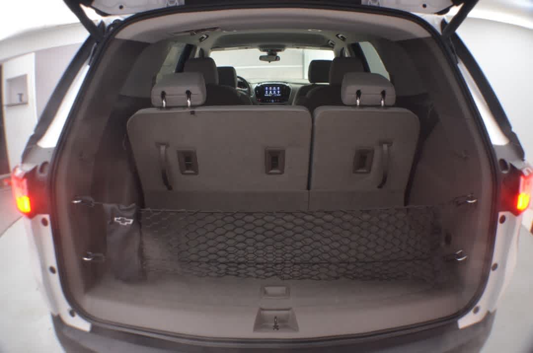 Thumbnail: 2020 Chevrolet Traverse - 17