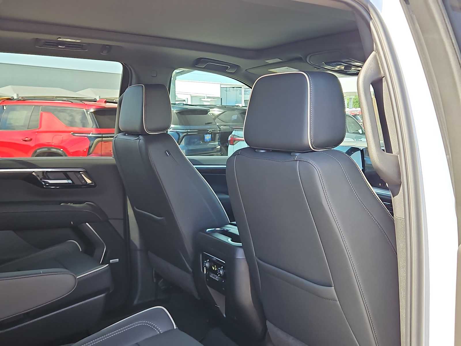 Thumbnail: 2026 Chevrolet Tahoe - 17