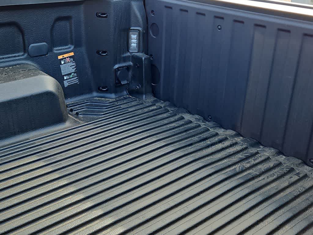 Thumbnail: 2026 Chevrolet Silverado 1500 - 23