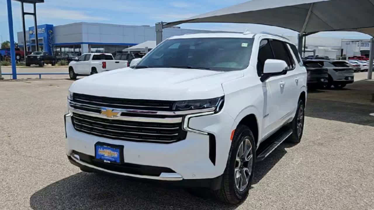 Thumbnail: 2022 Chevrolet Tahoe - 3