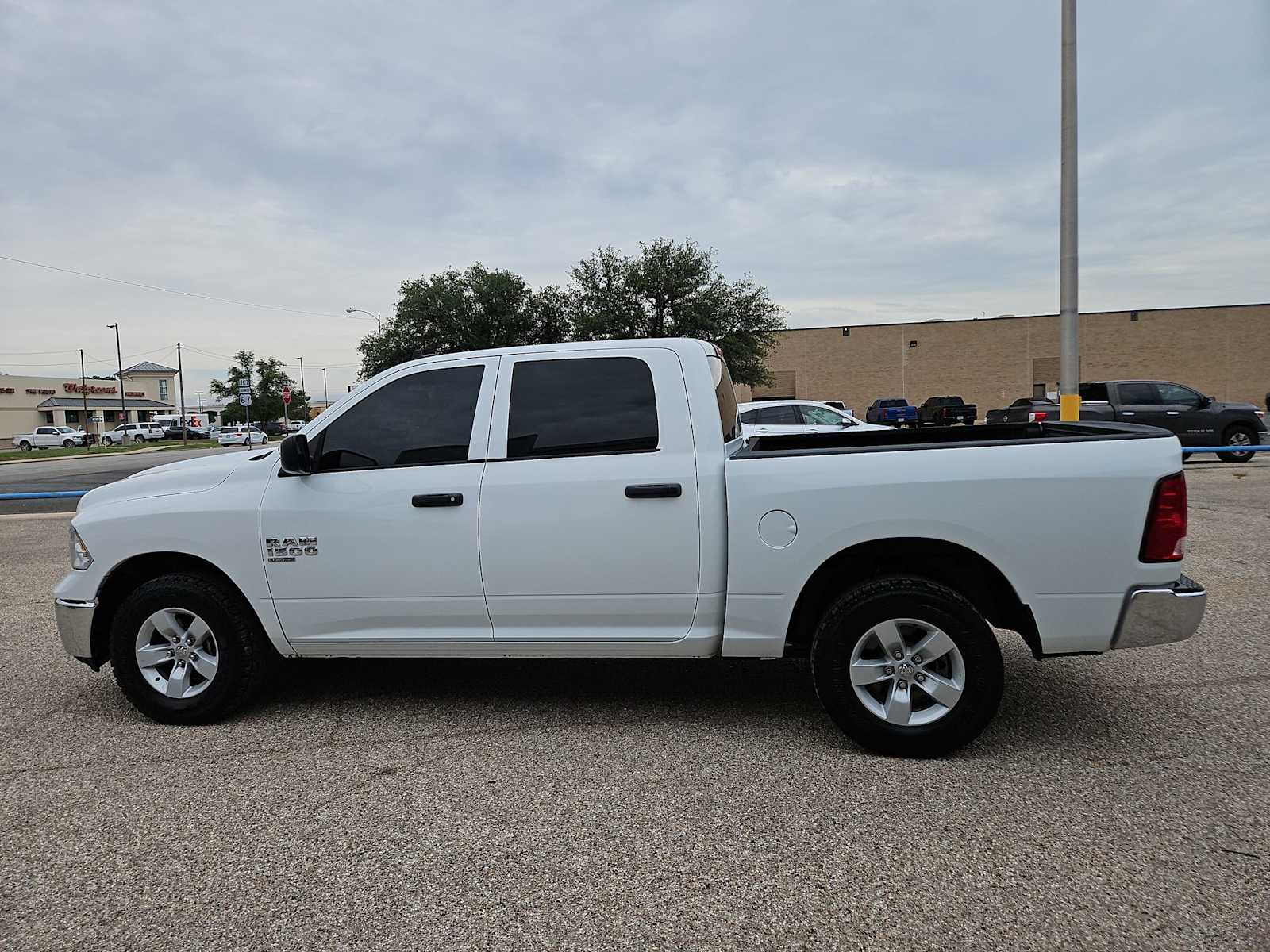 Thumbnail: 2023 RAM 1500 Classic - 5