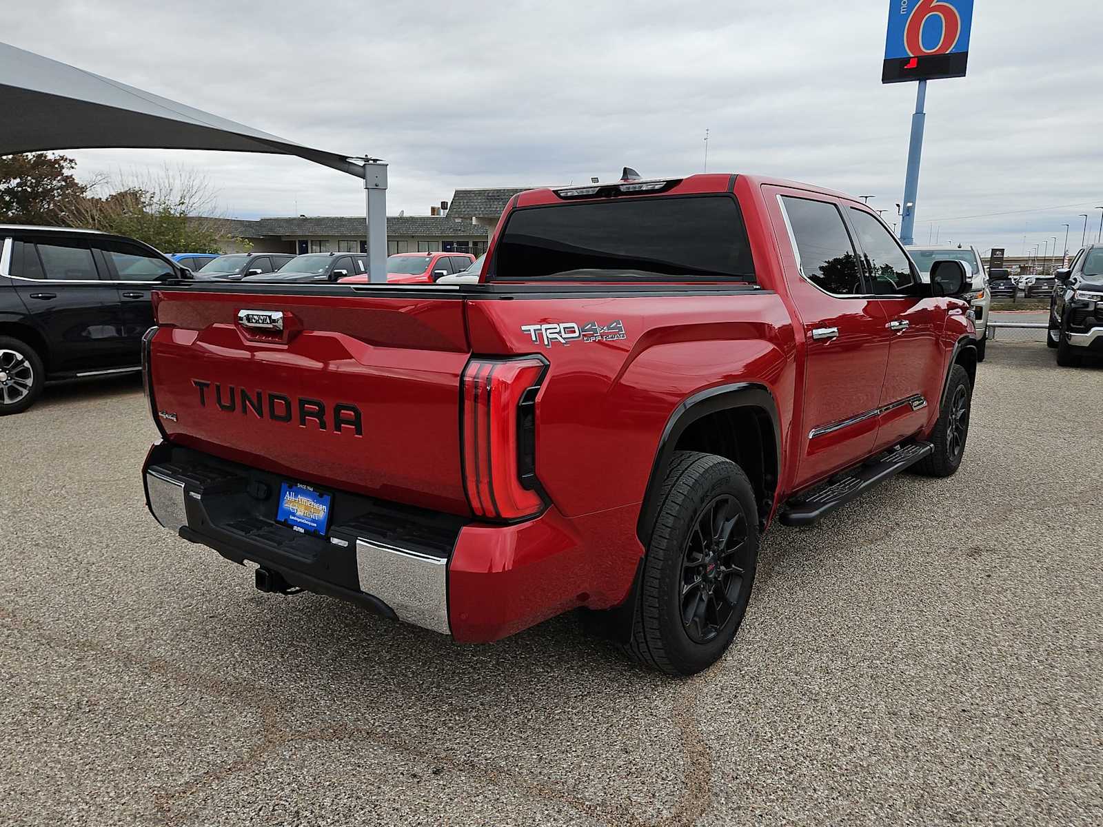 Thumbnail: 2023 Toyota Tundra - 8