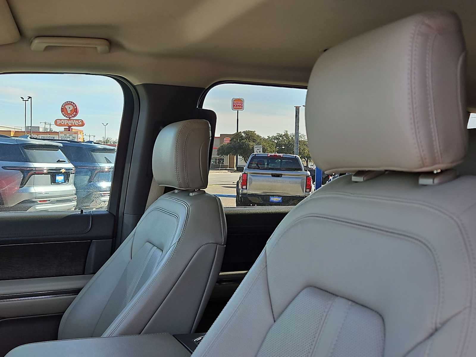 Thumbnail: 2018 Ford Expedition - 18