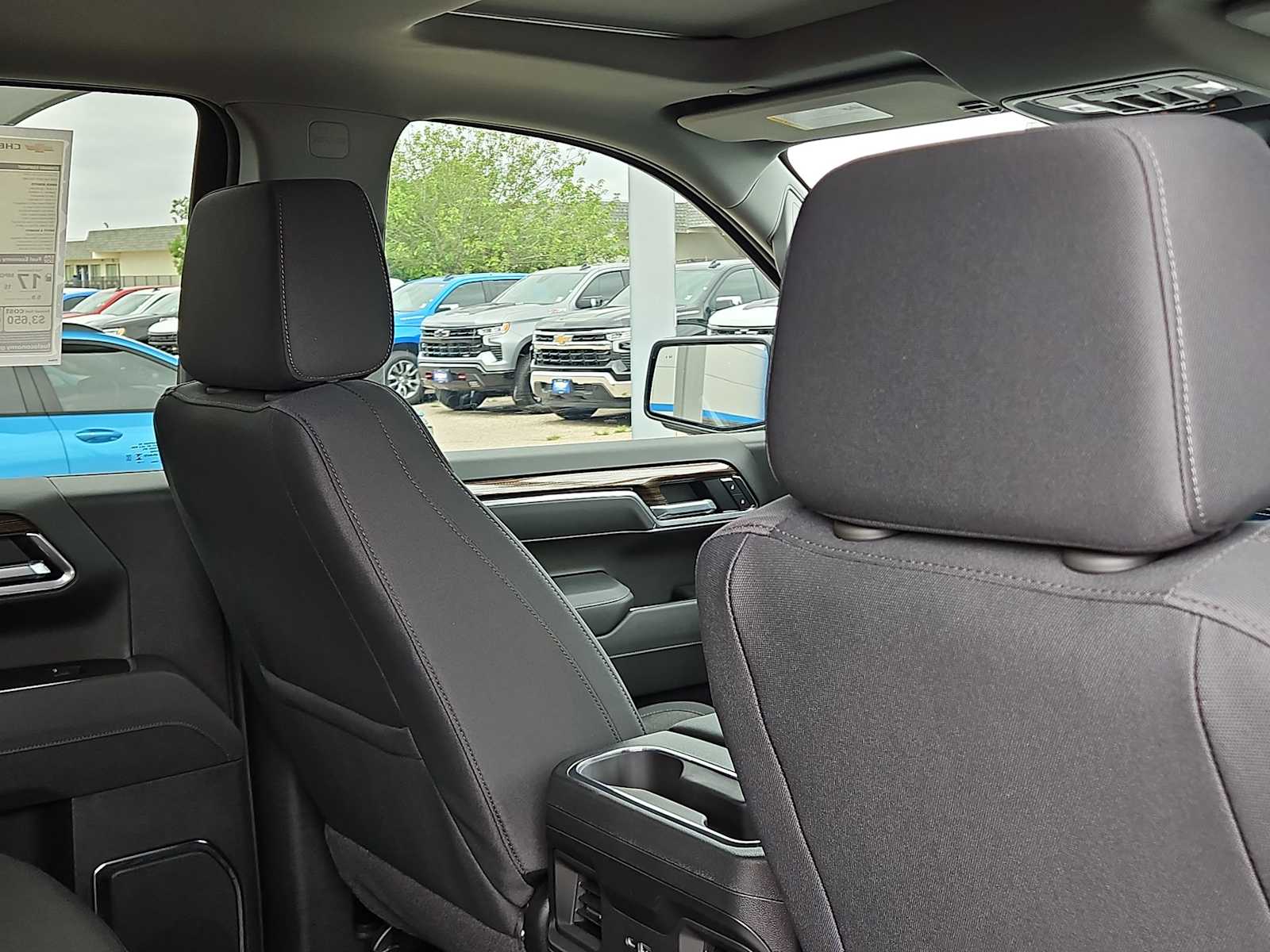 Thumbnail: 2026 Chevrolet Silverado 1500 - 17