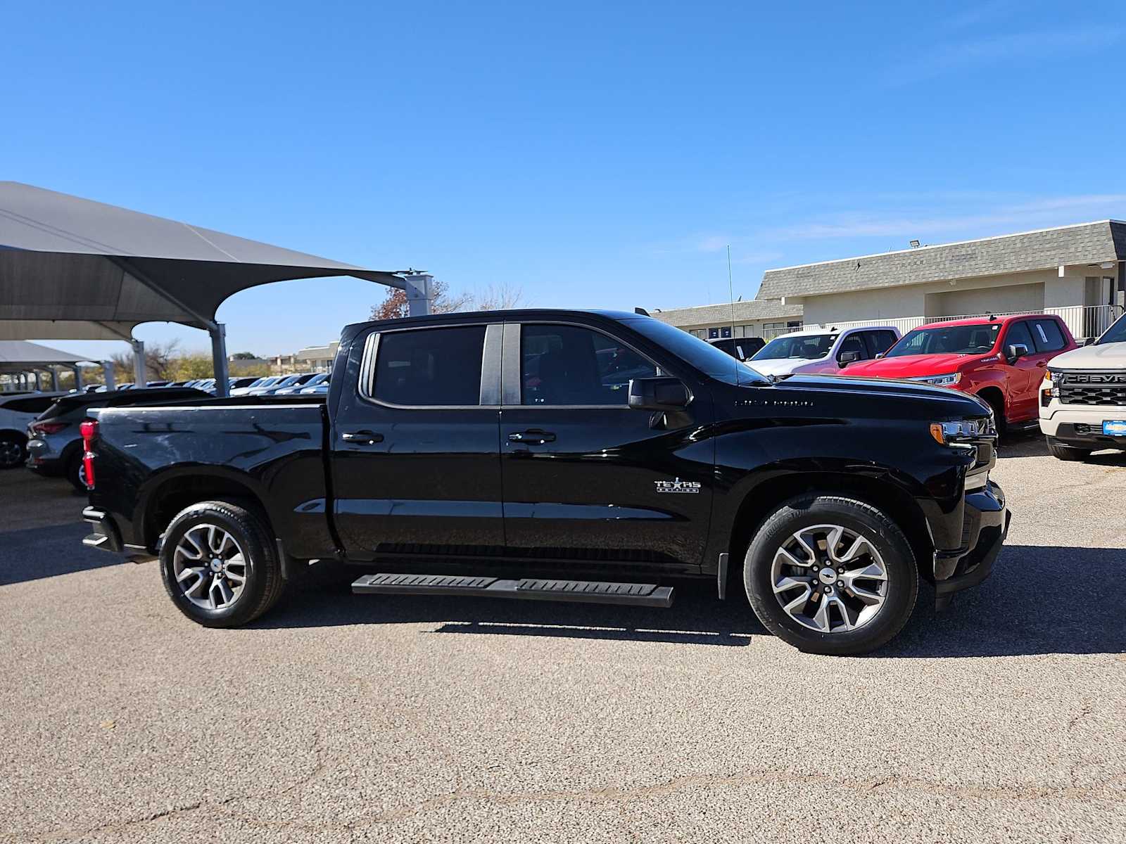 Thumbnail: 2022 Chevrolet Silverado 1500 - 9