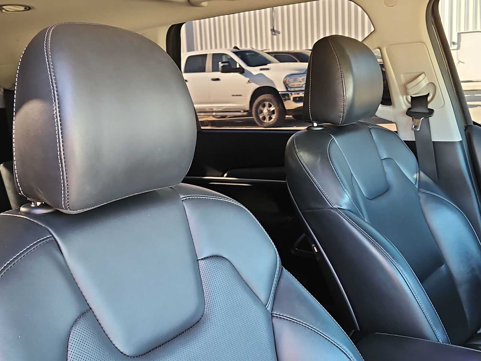 Thumbnail: 2021 Kia Telluride - 17