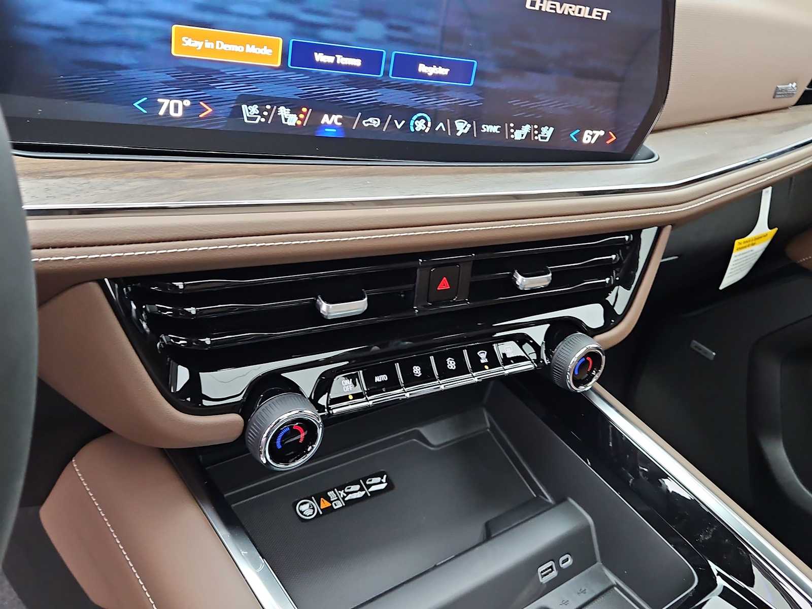 Thumbnail: 2026 Chevrolet Tahoe - 22