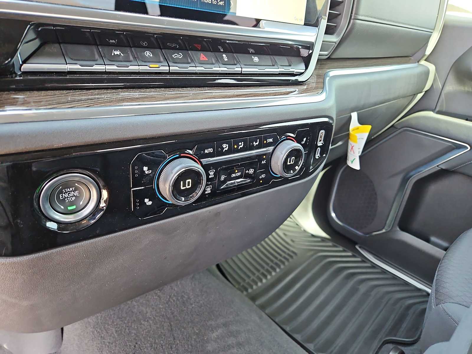 Thumbnail: 2024 Chevrolet Silverado 1500 - 28