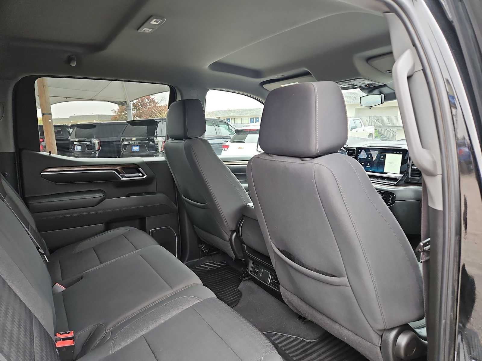 Thumbnail: 2022 Chevrolet Silverado 1500 - 16