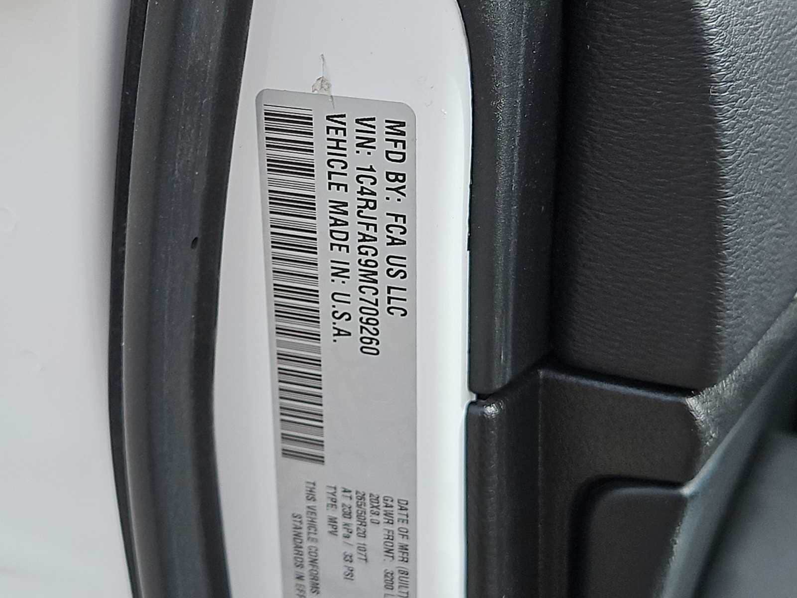 Thumbnail: 2021 Jeep Grand Cherokee - 25